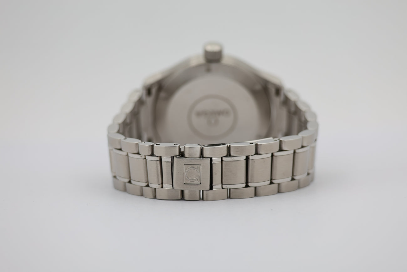 Omega Geneve Dynamic 'Electric blue' 36mm Automatik  52038100 - Detailansicht 5