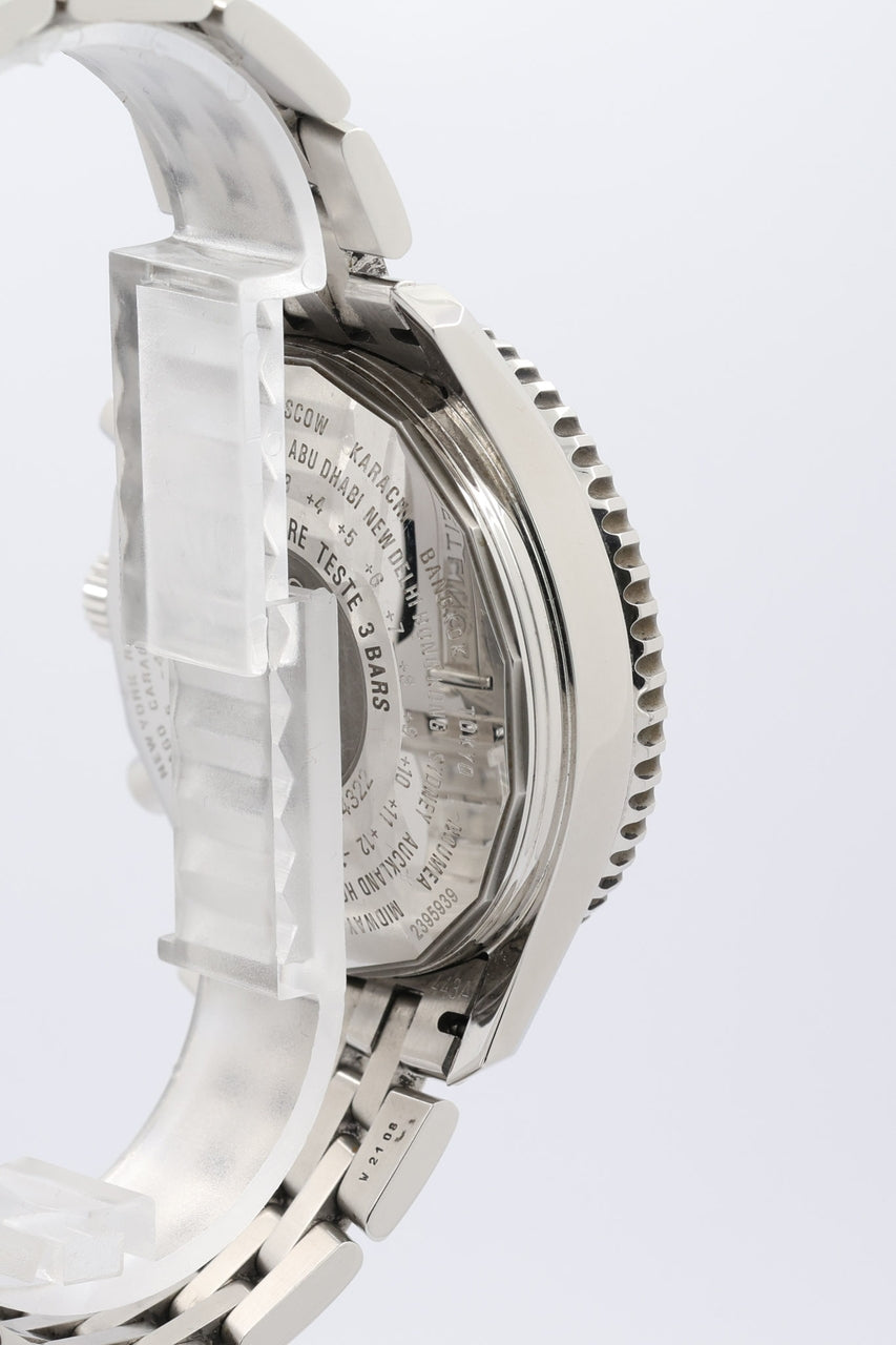 Breitling Navitimer World 46mm A24322 - Detailansicht 3