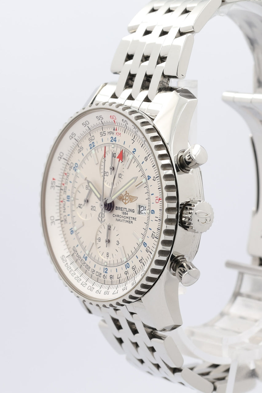 Breitling Navitimer World 46mm A24322 - Detailansicht 1