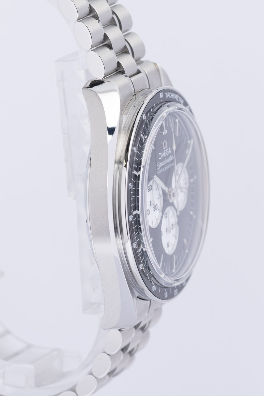Omega Speedmaster Professional Moonwatch Handaufzug Reverse Panda NEU  31030425001004 - Detailansicht 2