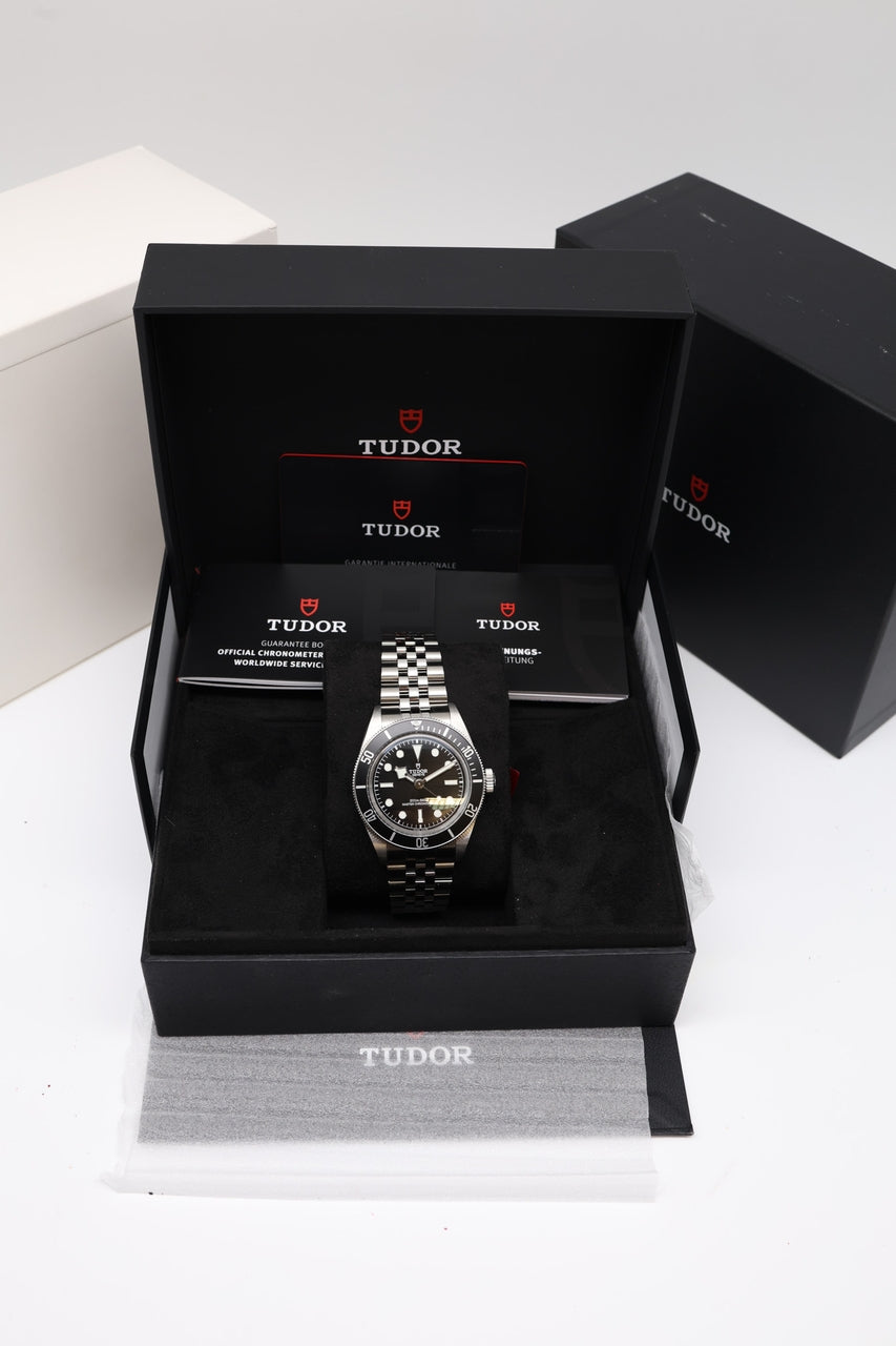 Tudor Black Bay 41 Monochrome Automatik 2026 7941A1A0NU - Papiere und oder Lieferumfang