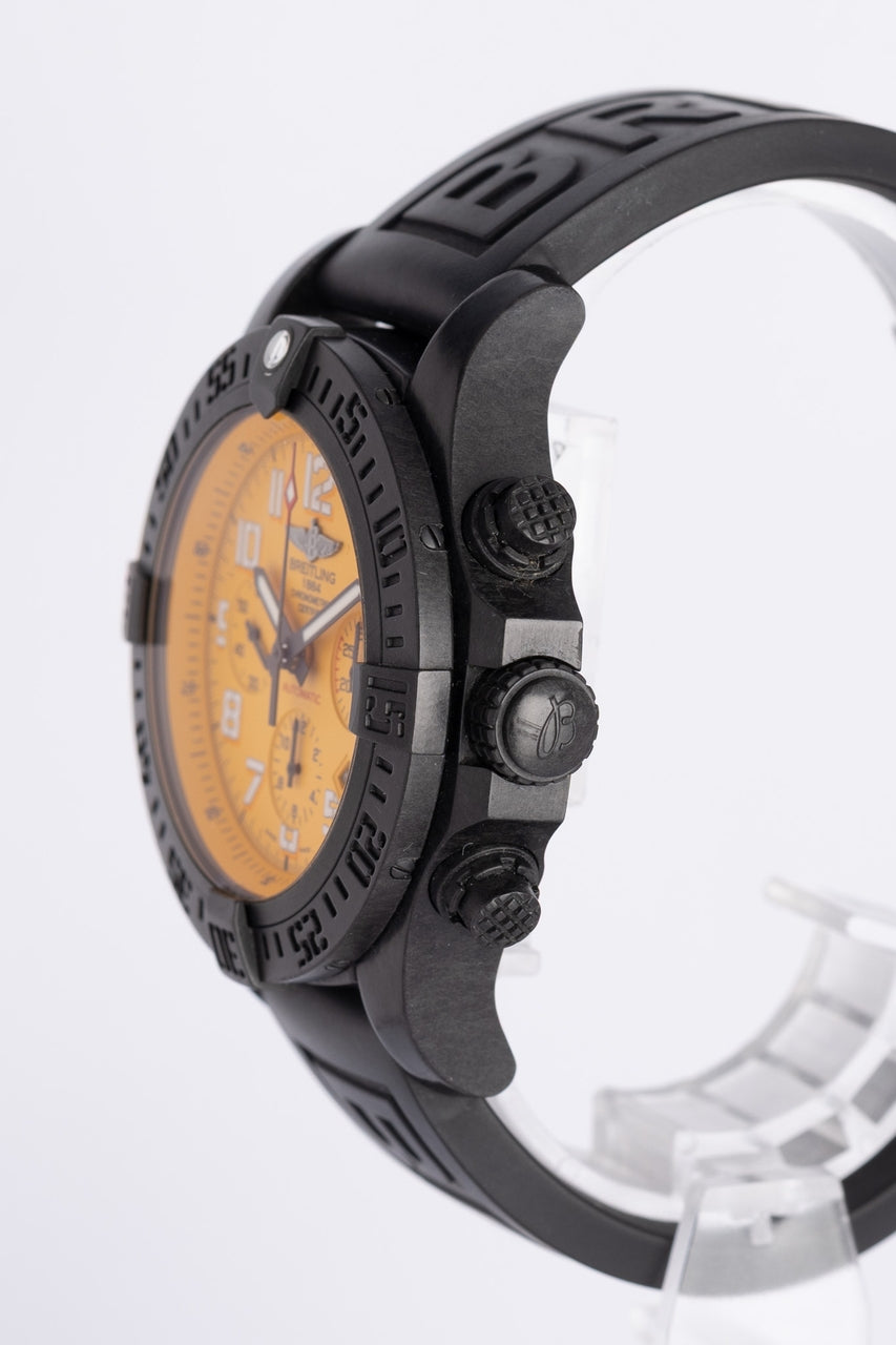 Breitling Avenger Hurricane Gelb Breitlight  XB0180 - Detailansicht 2