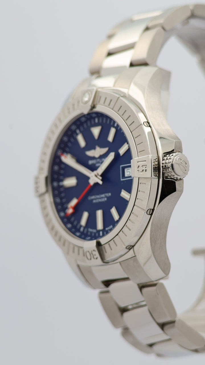 Breitling Avenger GMT 45mm Automatik A32395 - Detail view 7