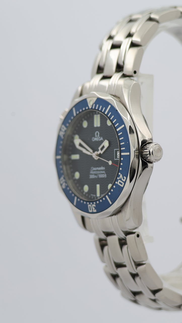 Omega Seamaster Diver 300m Quarz 36mm 25618000 - Detail view 7