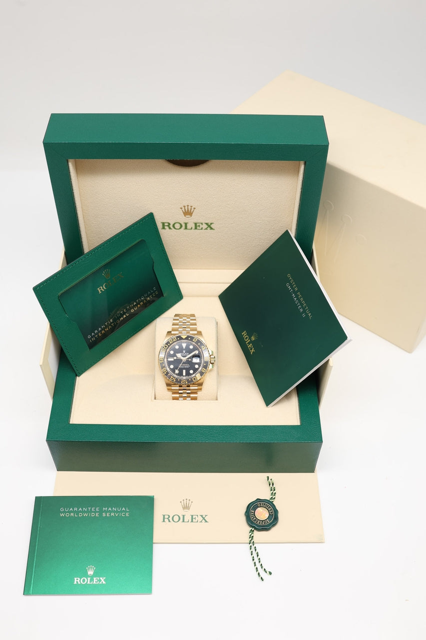 Rolex Oyster Perpetual GMT-Master II Gelbgold 126718GRNR - Papiere und oder Lieferumfang