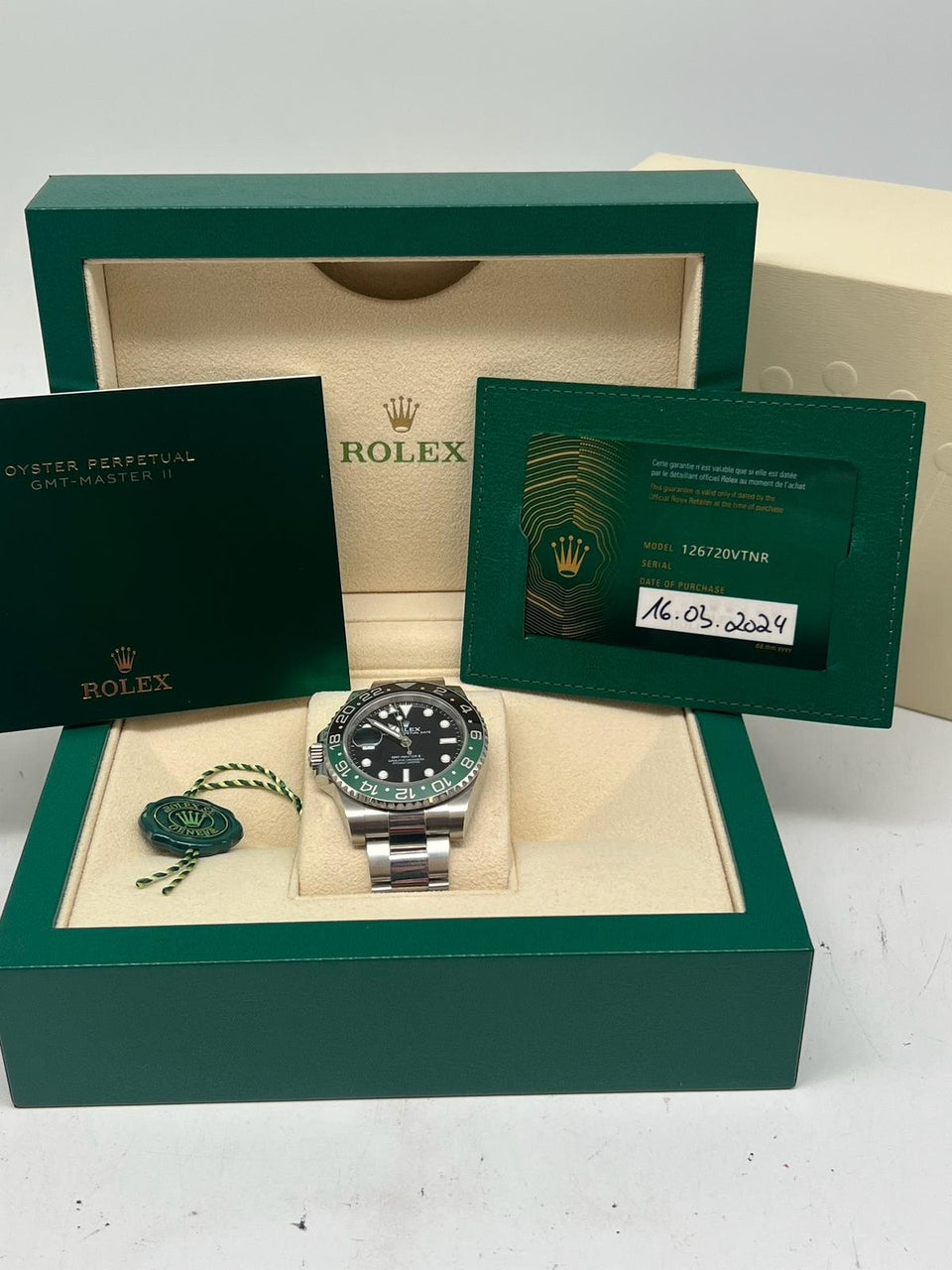 Rolex GMT-Master II "Sprite" Automatik 40mm 126720VTNR - Papiere und oder Lieferumfang