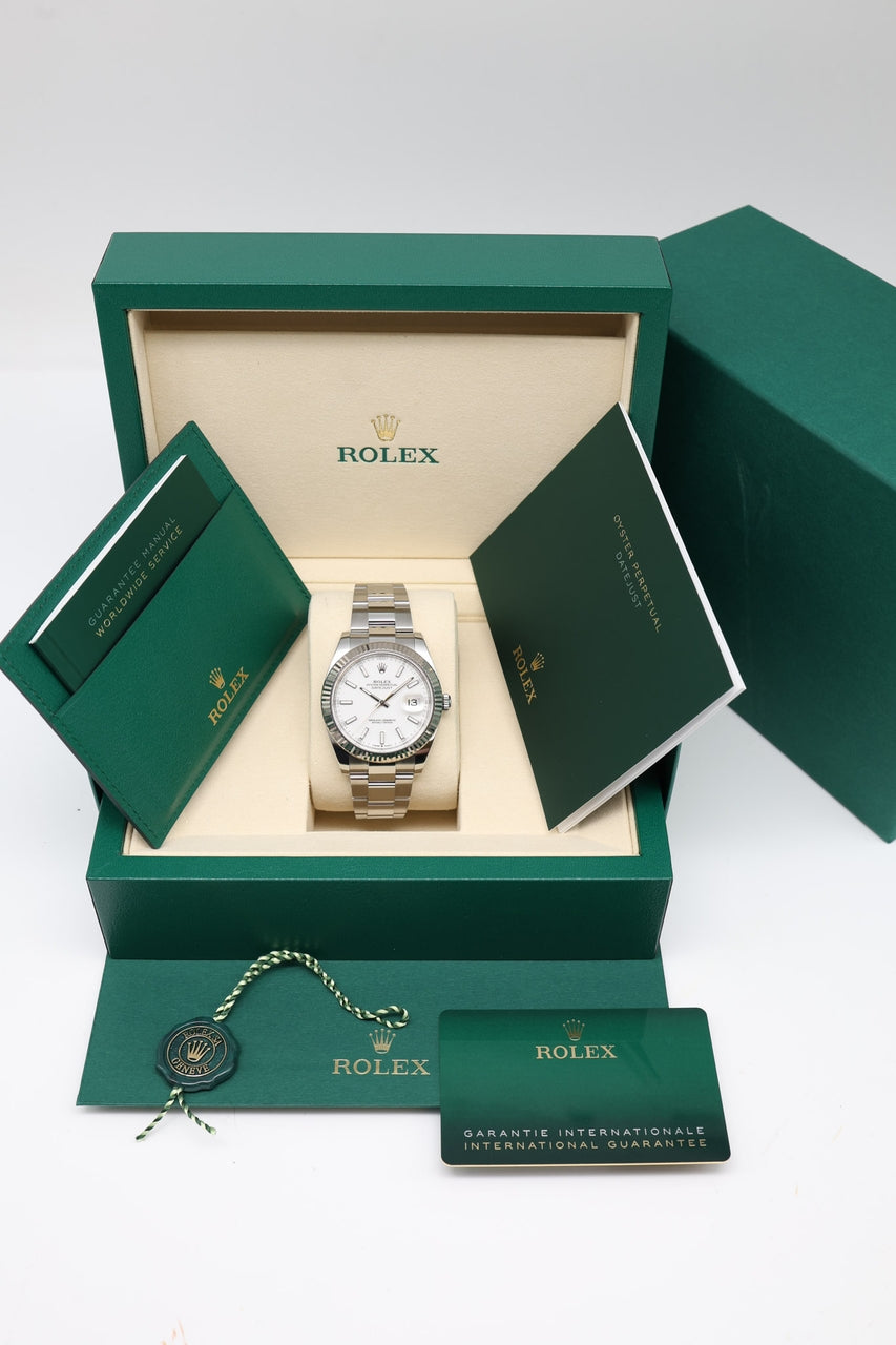 Rolex Datejust 41mm Herrenuhr Automatik Weiß 126334 - Papiere und oder Lieferumfang