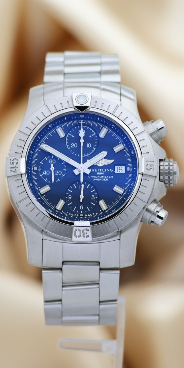Breitling Avenger 43mm Automatik  A13385 - Thumbnail
