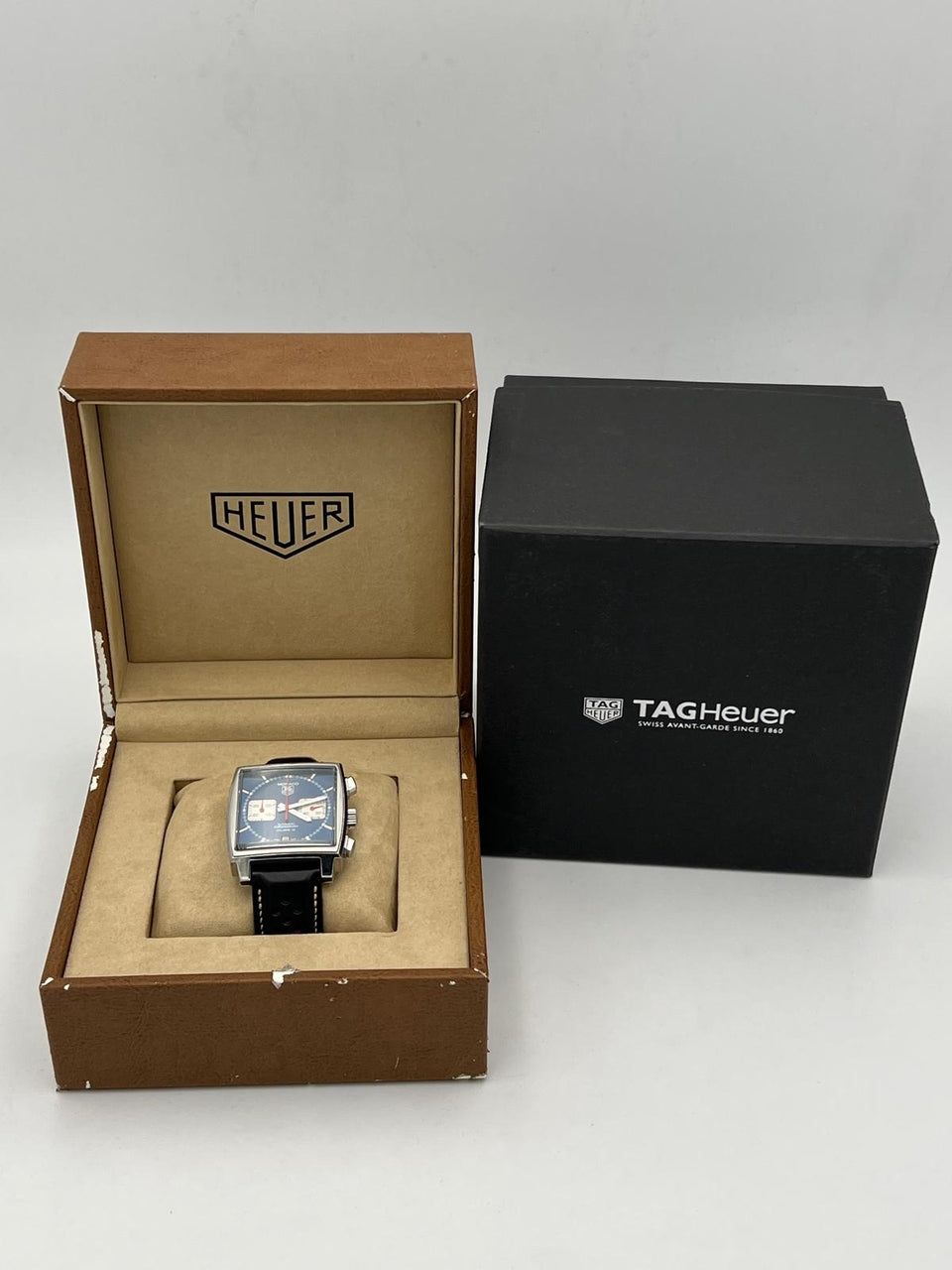 Tag Heuer Monaco Calibre 12 Automatik Herrenuhr CAW2111 Box