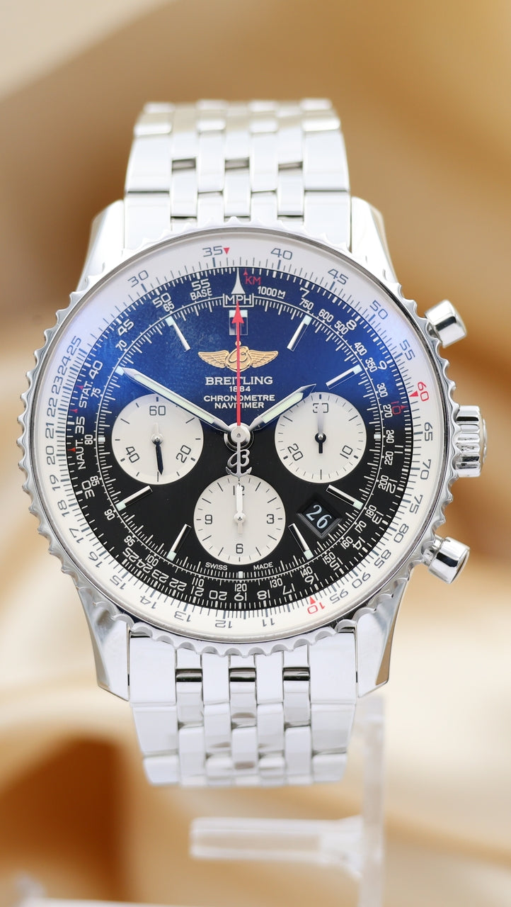 Breitling Navitimer 01 Automatik Herrenuhr 43mm AB0120 Box + og. Papiere