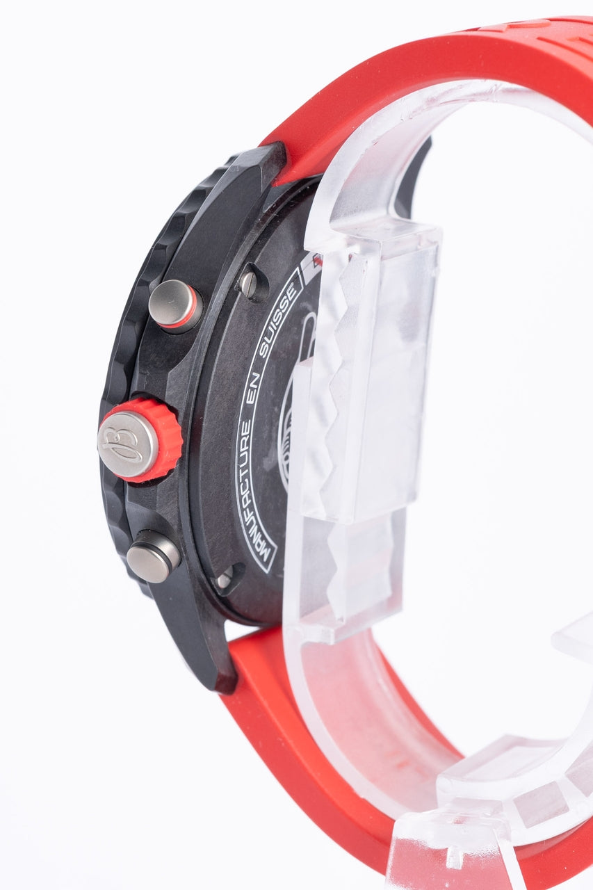 Breitling Endurance Pro "Hiroshima Carp Limited Edition" Quarz Herrenuhr 44mm  X82310 - Detailansicht 3