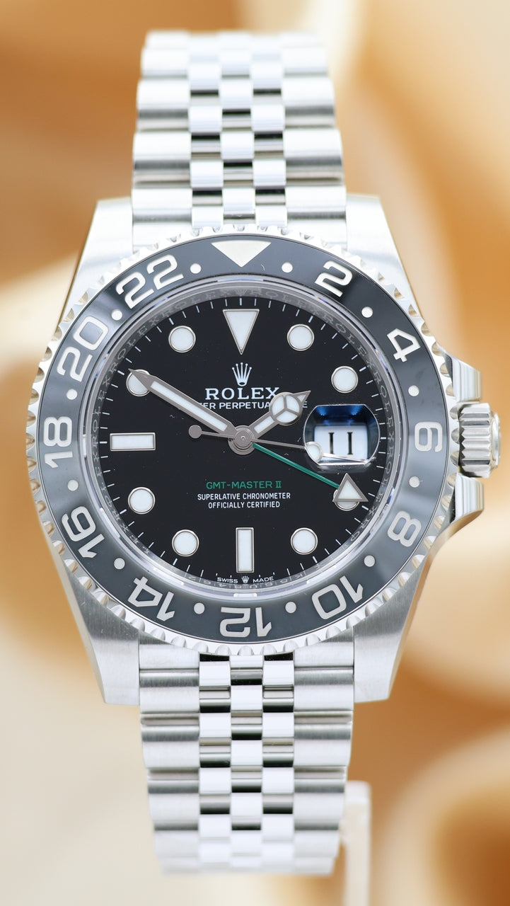 Rolex GMT-Master II "Bruce Wayne" 40mm Automatik NEU 126710GRNR Box + og. Papiere