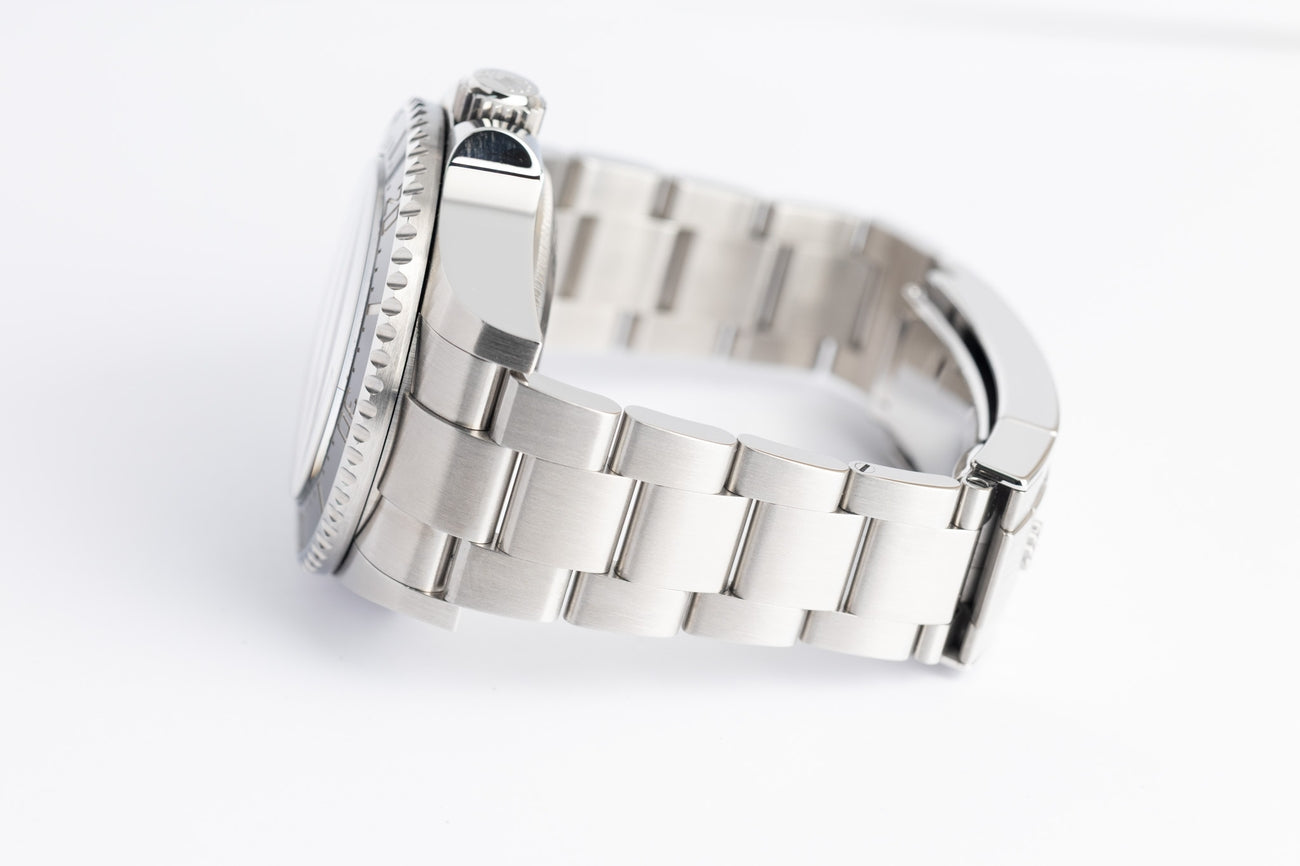 Rolex Sea-Dweller Deepsea 44mm Automatik Herrenuhr  136660 - Detailansicht 5