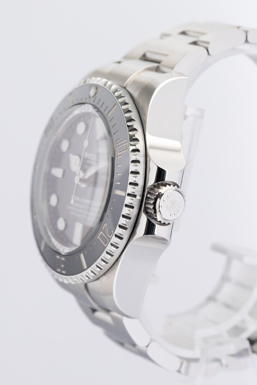Rolex Sea-Dweller Deepsea 44mm Automatik Herrenuhr  136660 - Detailansicht 1