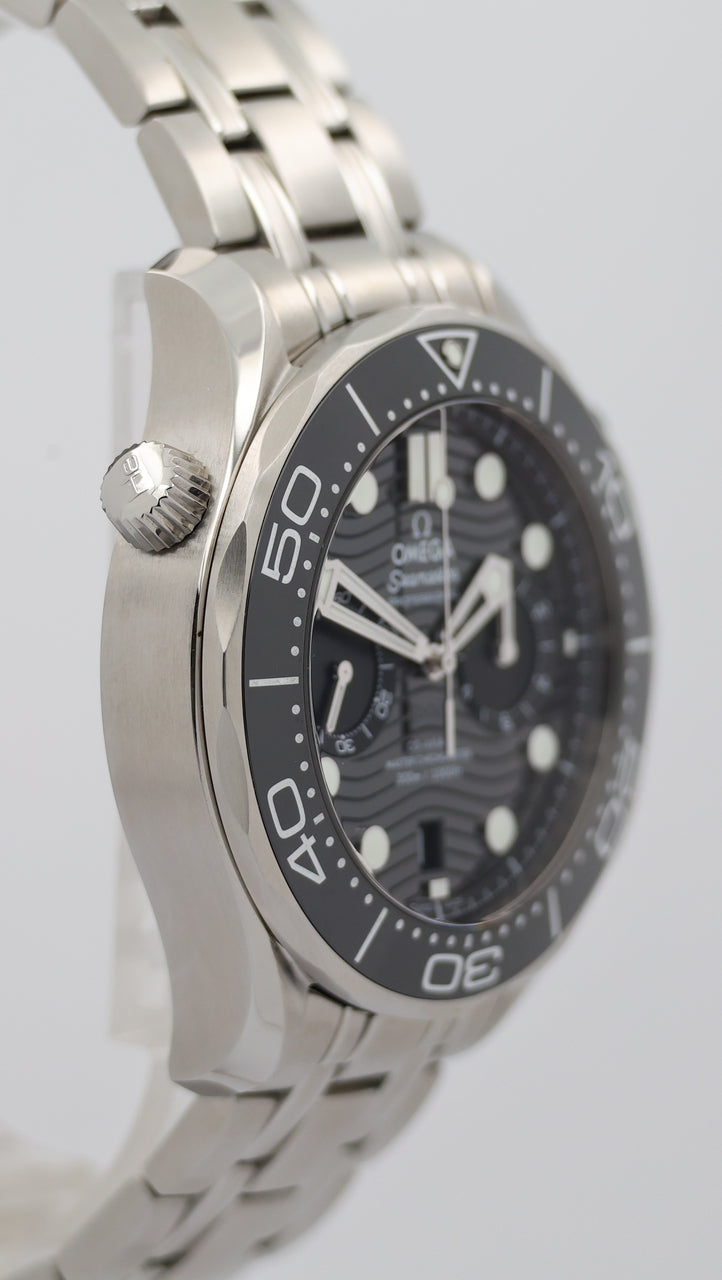 Omega Seamaster Diver 300 M Chronograph Herrenuhr 21030445101001 - Detail view 8