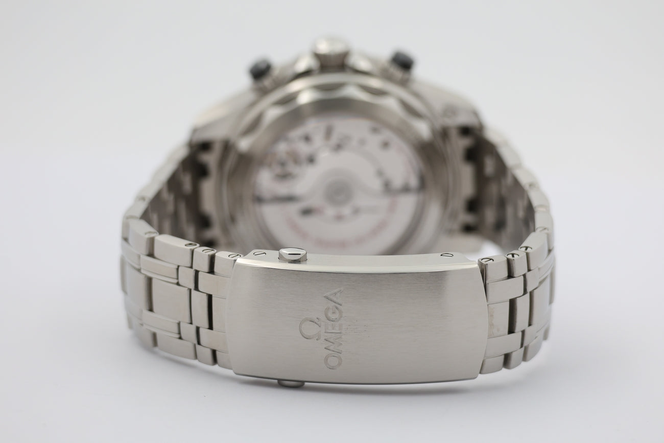 Omega Seamaster Diver 300 M Chronograph Herrenuhr 21030445101001 - Detail view 5