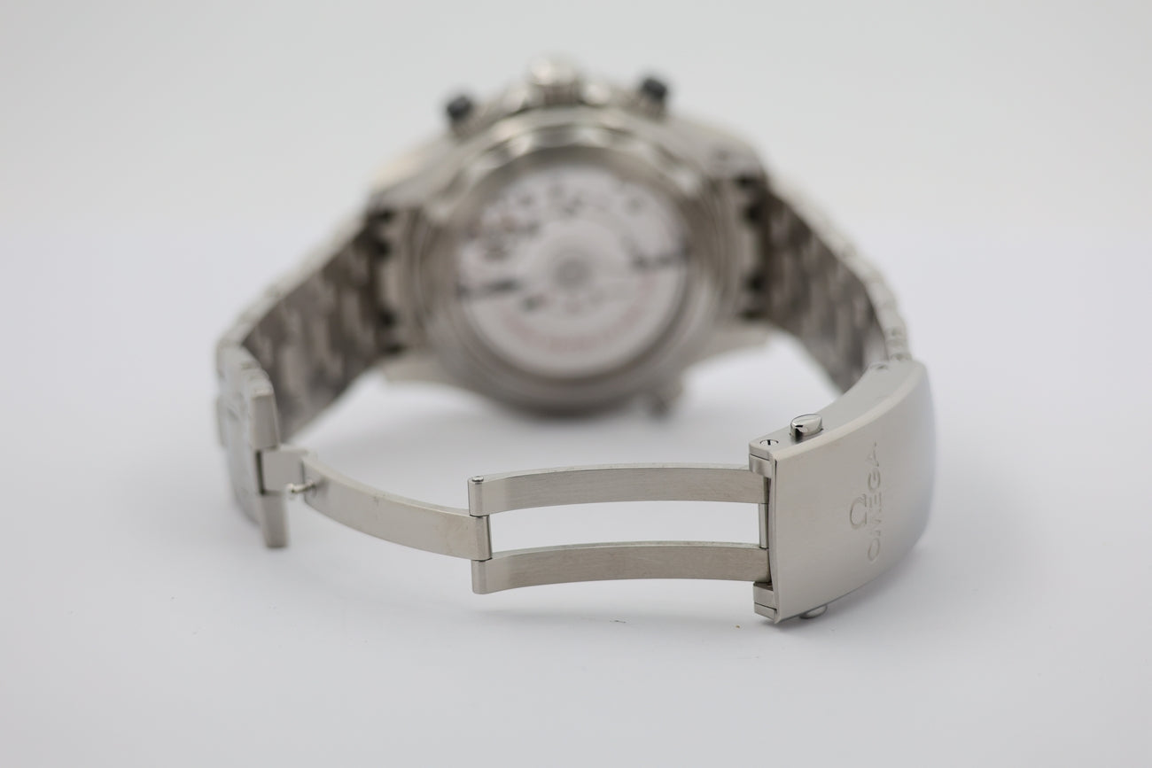 Omega Seamaster Diver 300 M Chronograph Herrenuhr 21030445101001 - Detail view 6