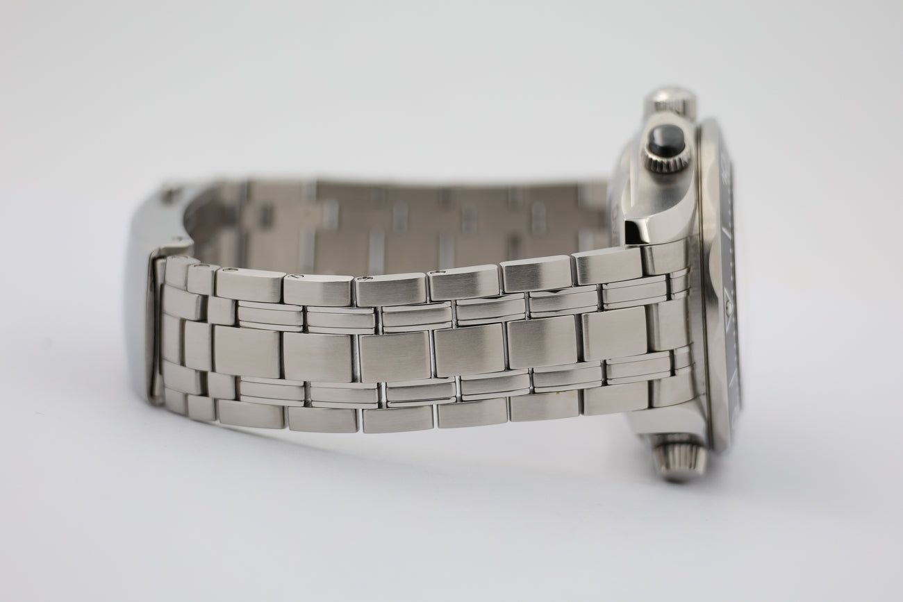 Omega Seamaster Diver 300 M Chronograph Herrenuhr 21030445101001 - Detail view 4