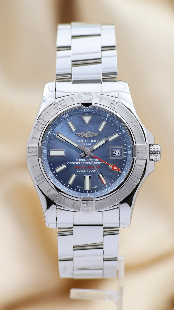 Breitling Avenger Automatik 43mm Perlmutt-Blatt A32390 - Thumbnail