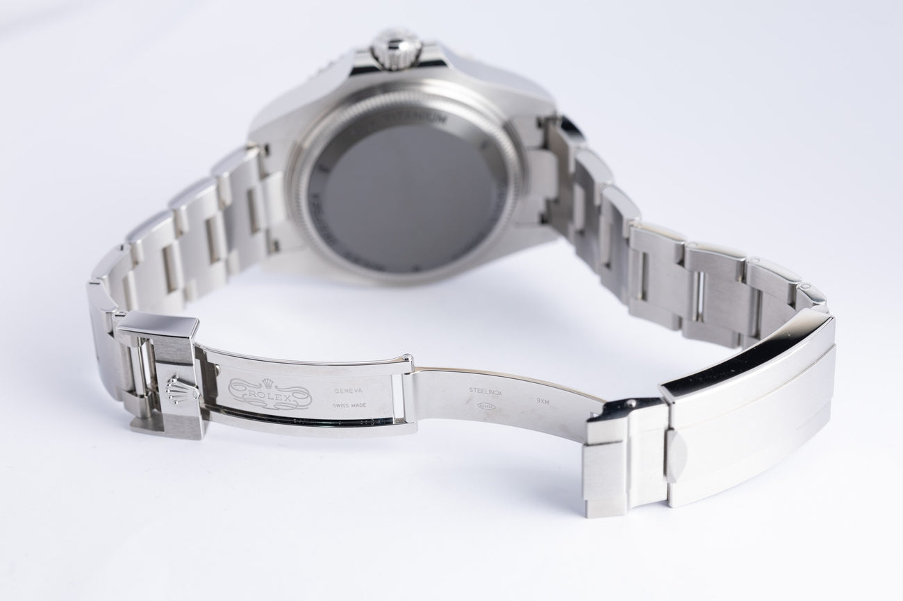 Rolex Sea-Dweller Deepsea 44mm Automatik Herrenuhr 136660 - Detailansicht 8