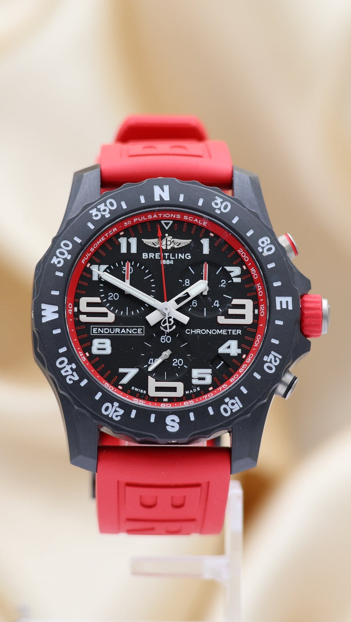 Breitling Endurance Pro Quarz Herrenuhr 44mm NEU X82310 Box + og. Papiere