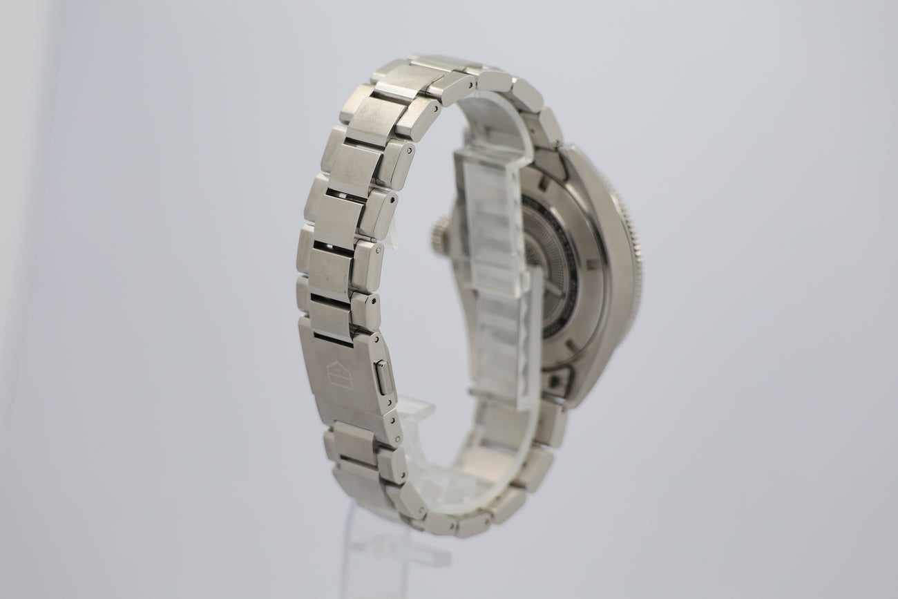 Tag Heuer Autavia 42mm Automatik Herrenuhr WBE5110 - Detail view 1