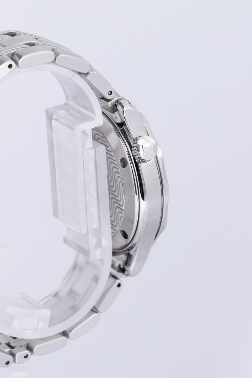 Omega Seamaster Diver 300m Quarz 36mm  25618000 - Detailansicht 4