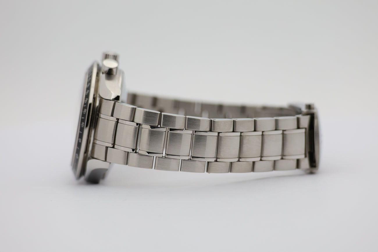 Omega Speedmaster Date 40mm Automatik 32105000 - Detail view 3