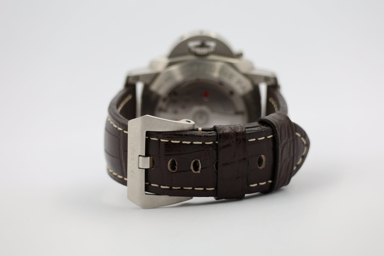 Panerai Luminor 1950 3 Days GMT Automatik PAM00320 - Detailansicht 5