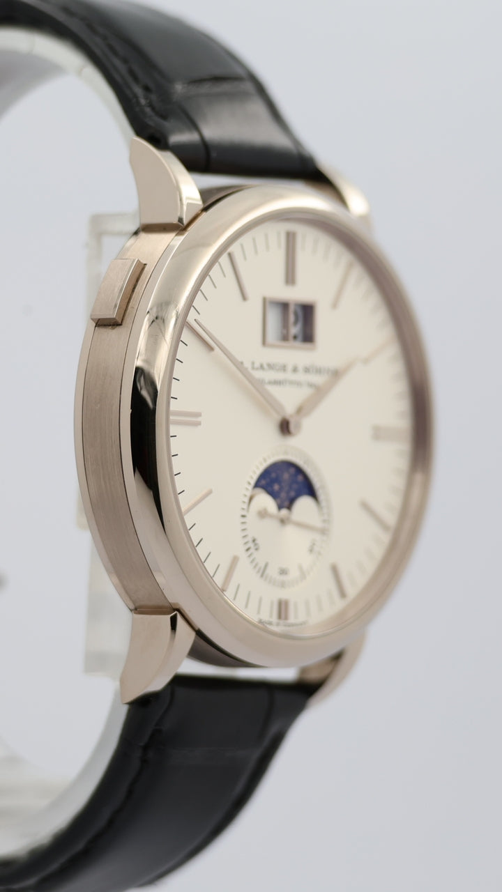 A. Lange und Söhne Saxonia Weißgold Mondphase 40mm Automatik Herrenuhr 384026 - Detailansicht 7