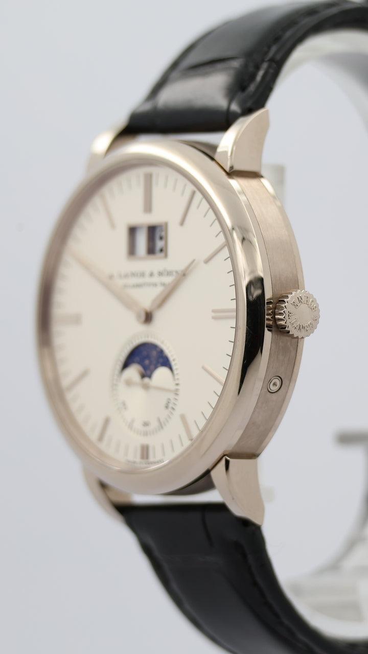A. Lange und Söhne Saxonia Weißgold Mondphase 40mm Automatik Herrenuhr 384026 - Detailansicht 6