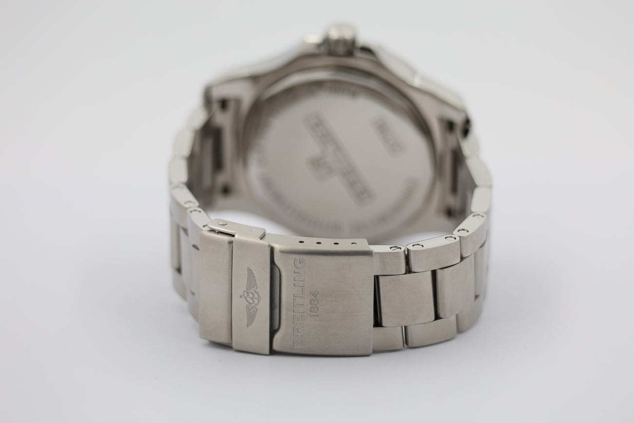 Breitling Colt 44 Automatik Herrenuhr Schwarz A17388 - Detail view 5