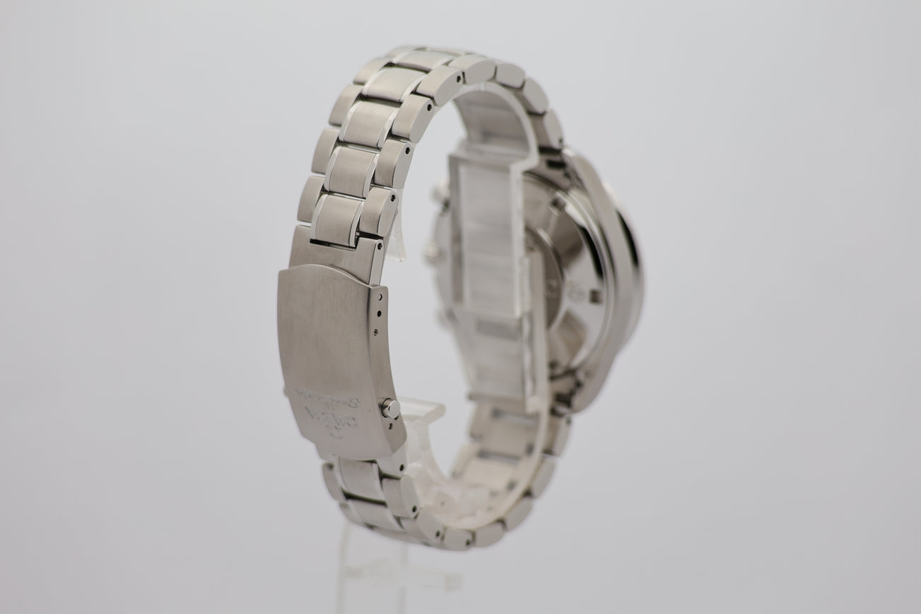 Omega Speedmaster Date 40mm 32113000 - Detailansicht 1