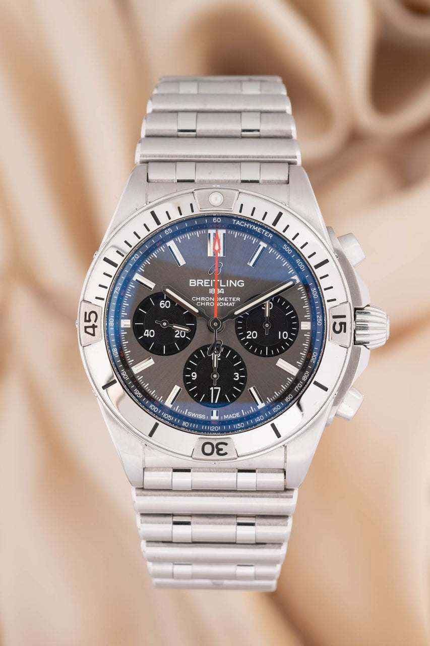 Breitling Chronomat B01 42 Grau aus 2021 Automatik  AB0134 - Thumbnail