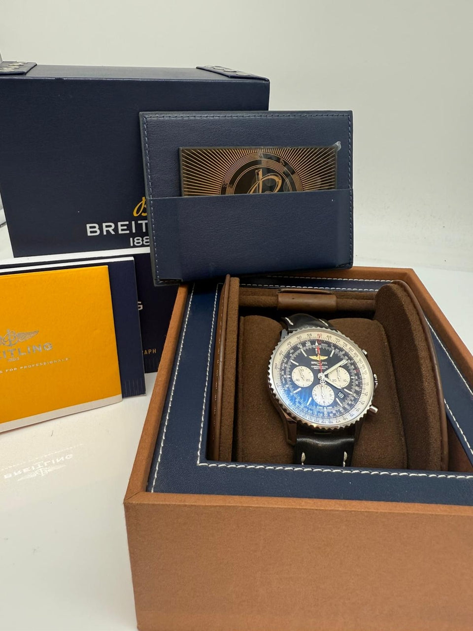 Breitling Navitimer B01 Chronograph Automatik 46mm AB0127 - Papiere und oder Lieferumfang