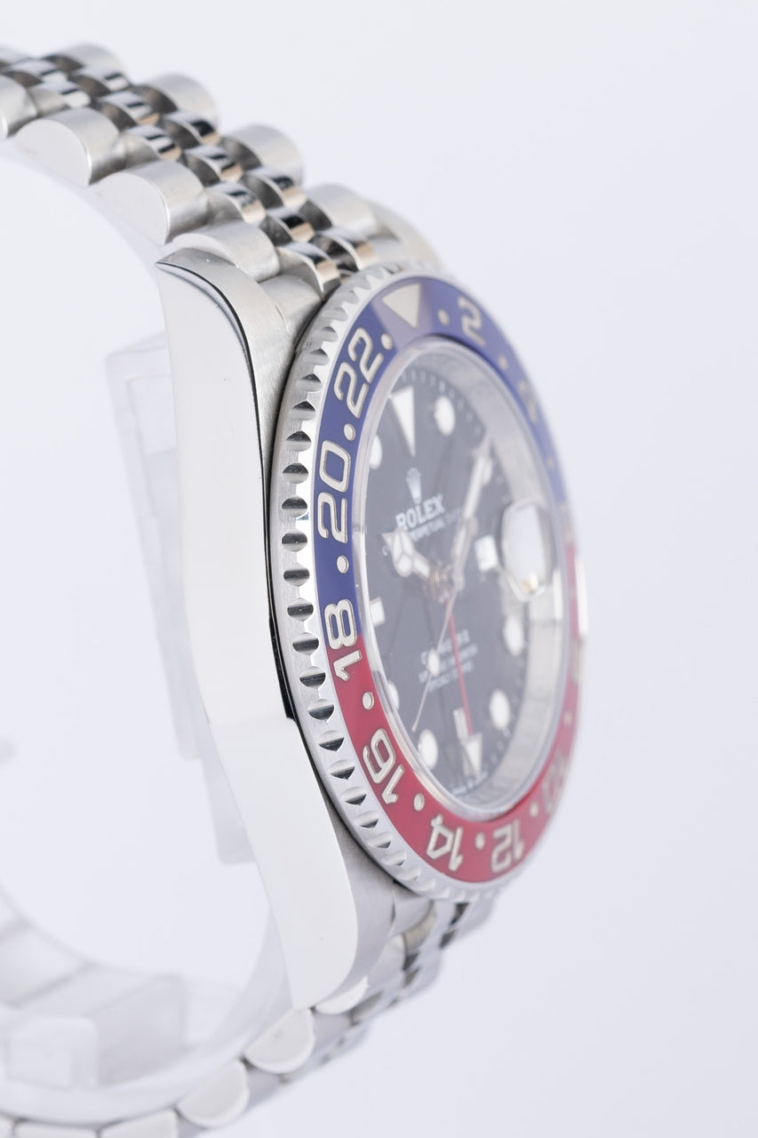 Rolex GMT-Master II „Pepsi“ Automatik Herrenuhr LC100  126710BLRO - Detailansicht 1