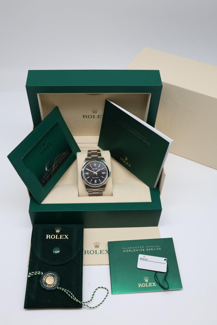 Rolex Oyster Perpetual 41 Automatik 124300 - Papiere und oder Lieferumfang