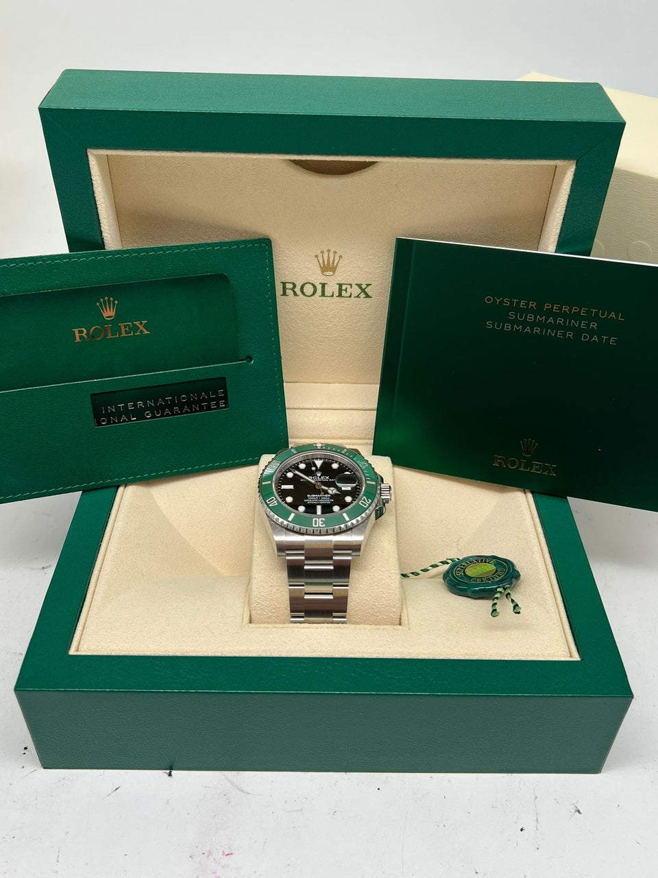Rolex  Submariner "Starbucks" Automatik Herrenuhr Stahl 41mm 126610LV - Papiere und oder Lieferumfang