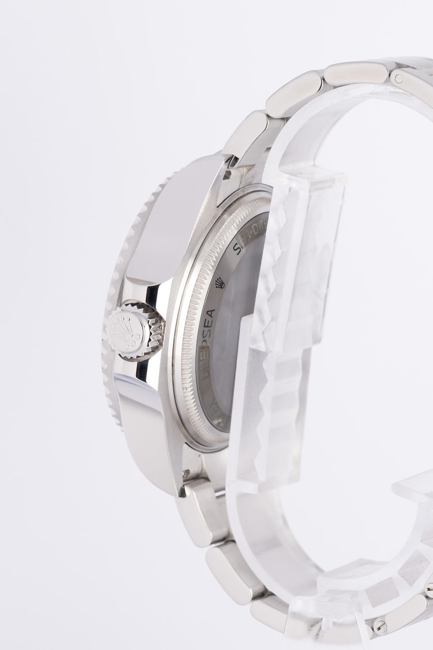 Rolex Sea-Dweller Deepsea 44mm Automatik Herrenuhr 136660 - Detailansicht 3