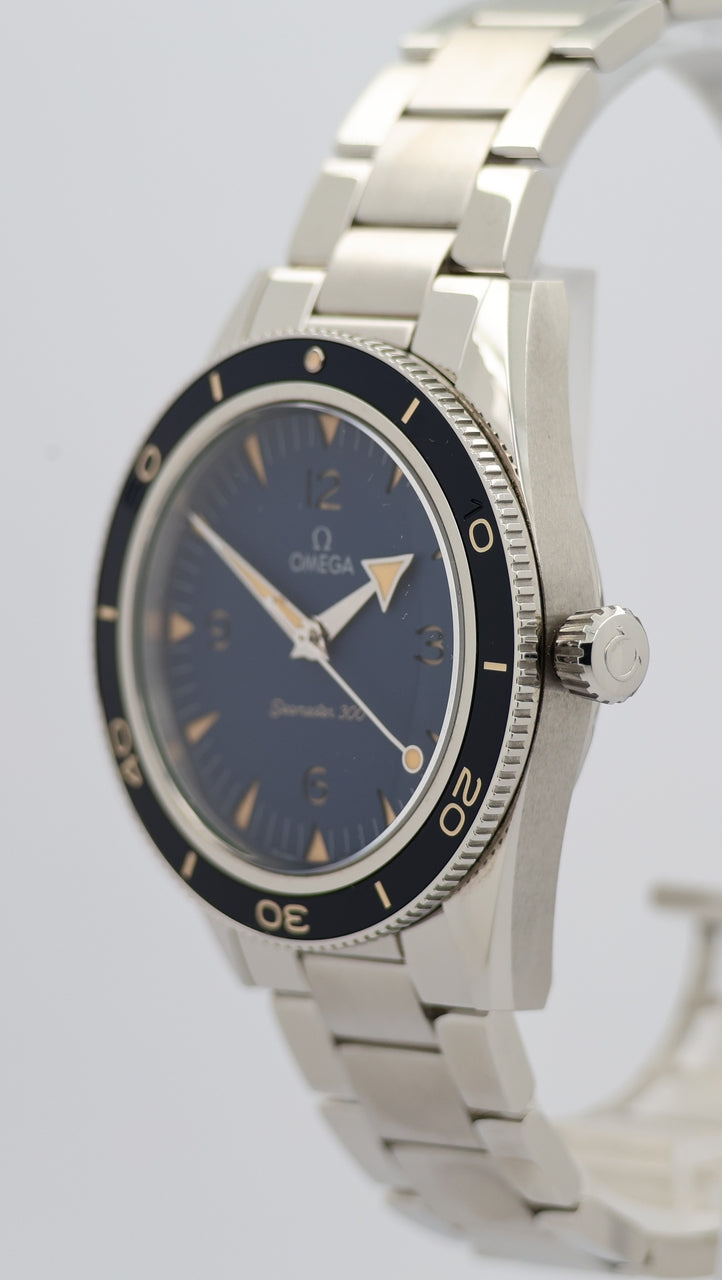 Omega Seamaster 300 Automatik Herrenuhr Blau 23430412103001 - Detail view 7