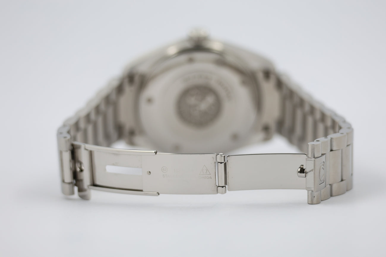 Omega Seamaster Aqua Terra 39mm Quarz  25175000 - Detailansicht 6