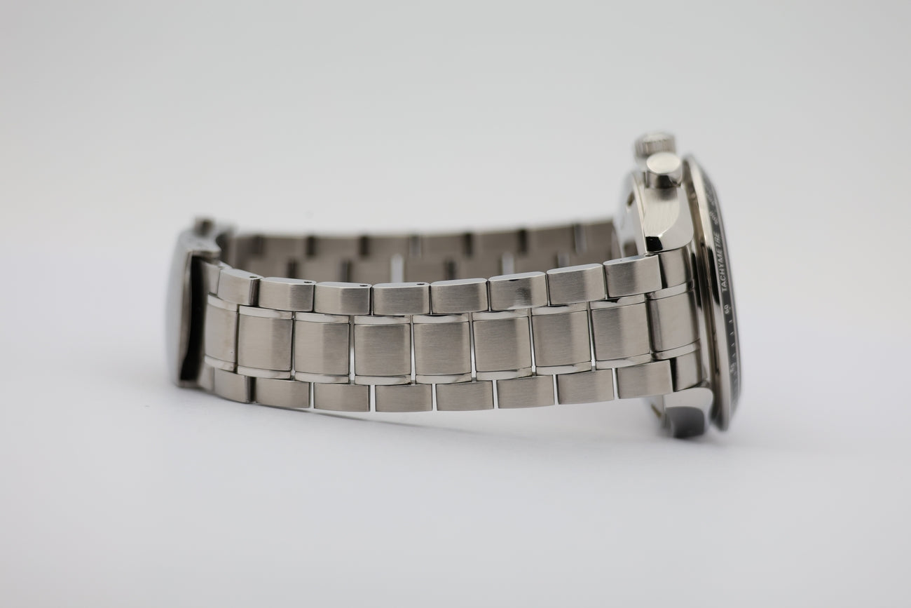 Omega Speedmaster Date 'Panda' Japan Edition 40mm Automatik 32330404002001 - Detailansicht 4