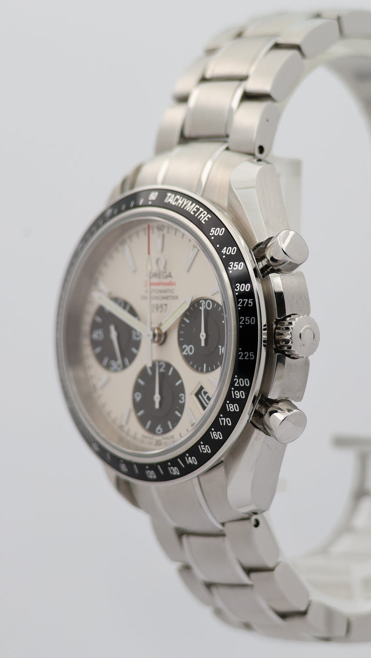 Omega Speedmaster Date 'Panda' Japan Edition 40mm Automatik 32330404002001 - Detailansicht 7