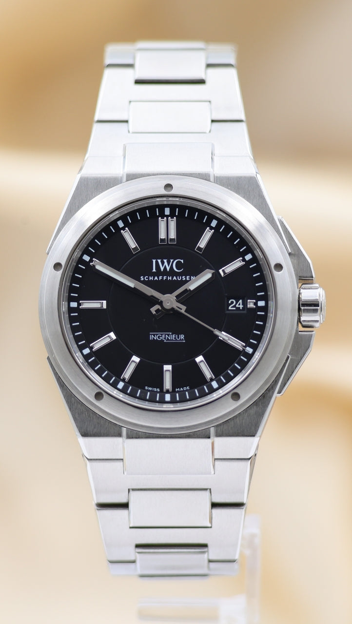 IWC Ingenieur 40mm Automatik Herrenuhr IW323902 - Main product image