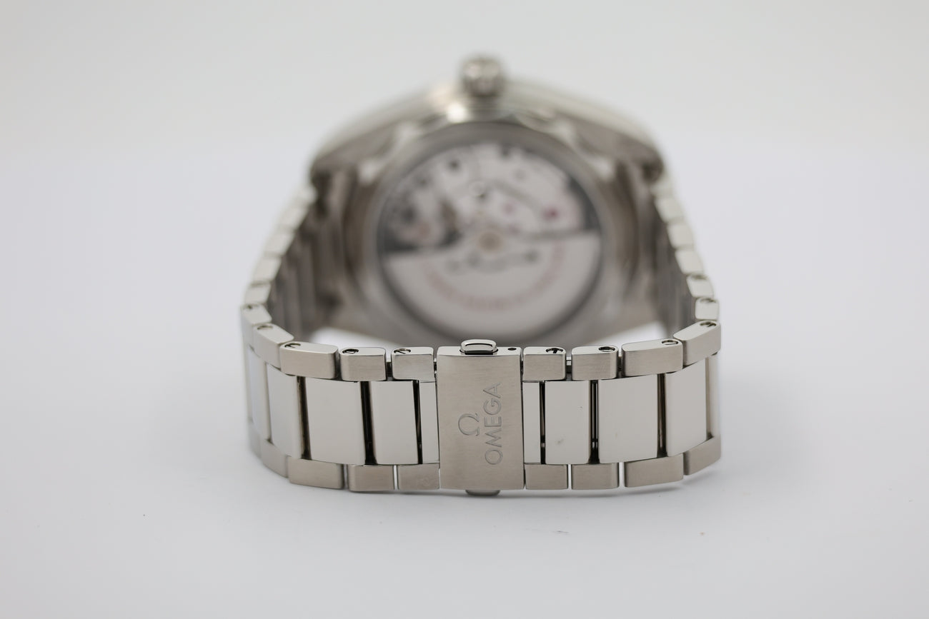 Omega Seamaster Aqua Terra Automatik Herrenuhr 22010412103004 - Detail view 5