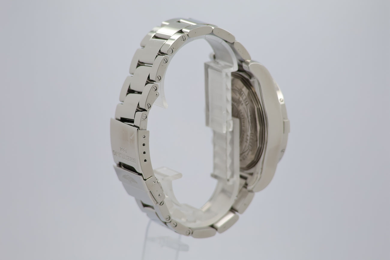 Breitling Avenger II 43mm Automatik  A13381 - Detailansicht 1