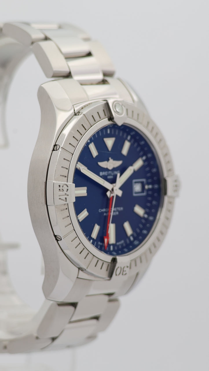 Breitling Avenger GMT Automatik 45mm A32395 - Detail view 8