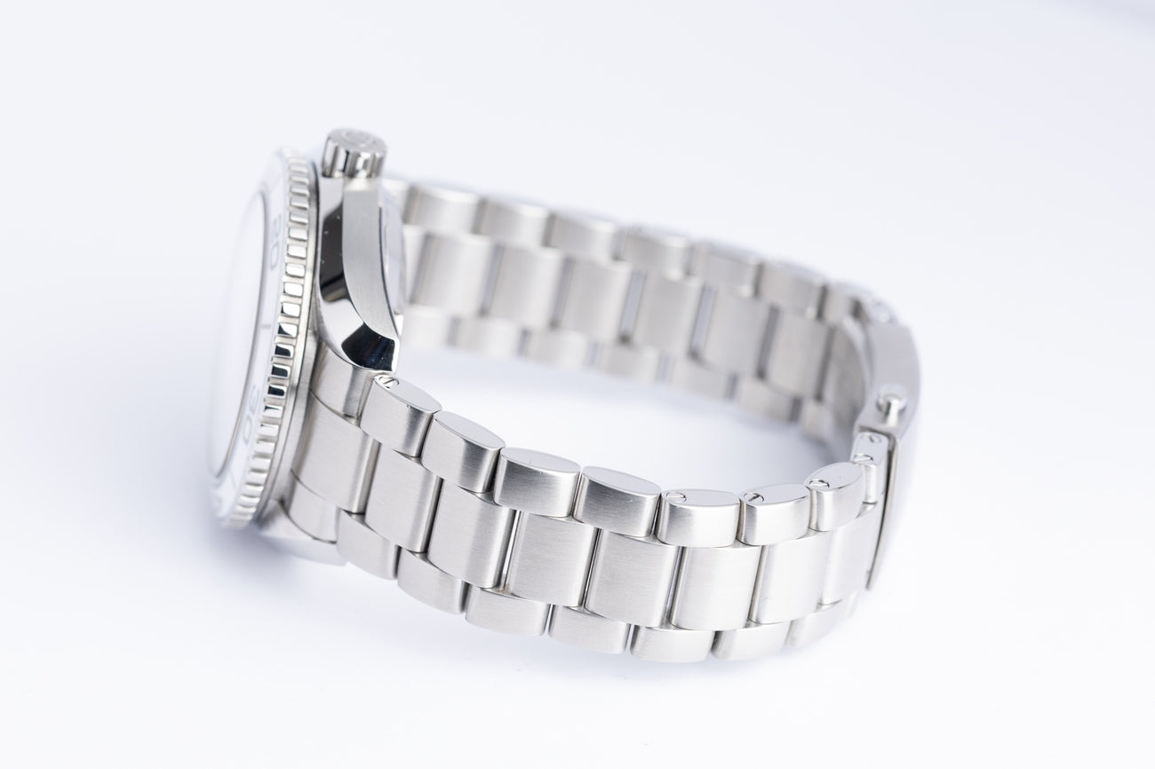 Omega Seamaster Planet Ocean 39,5mm Automatik 21530402004001 - Detailansicht 5