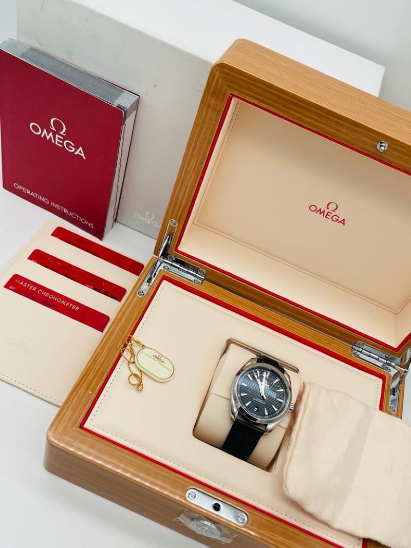 Omega Seamaster Aqua Terra 220.10.41.21.01.001 Box + og. Papiere