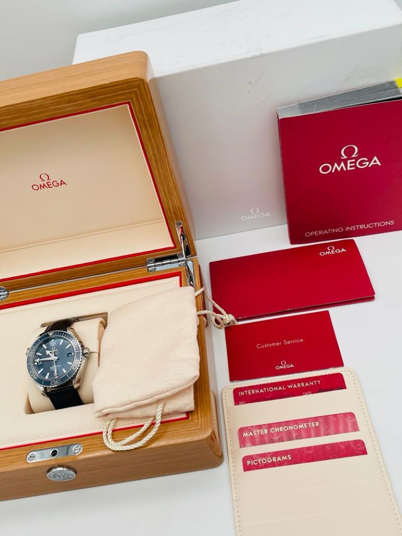 Omega Seamaster Planet Ocean 215.33.44.21.03.001 Box + og. Papiere